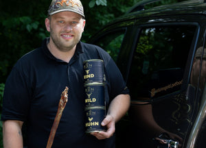 Ben bringt Nature's Gold Hundefutter direkt zu Dir nach Hause.